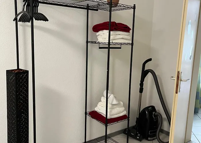 Monteurswohnung In Der Mitte Deutschlands Nahe Der A3 Lägenhet